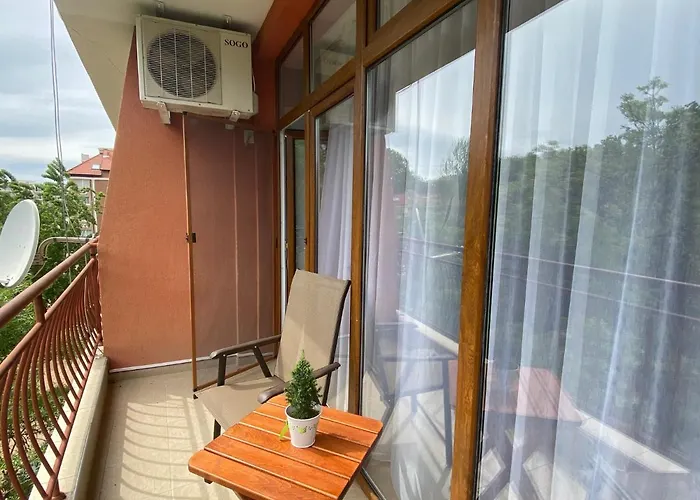 Anita B16 Sunny Apartmán *